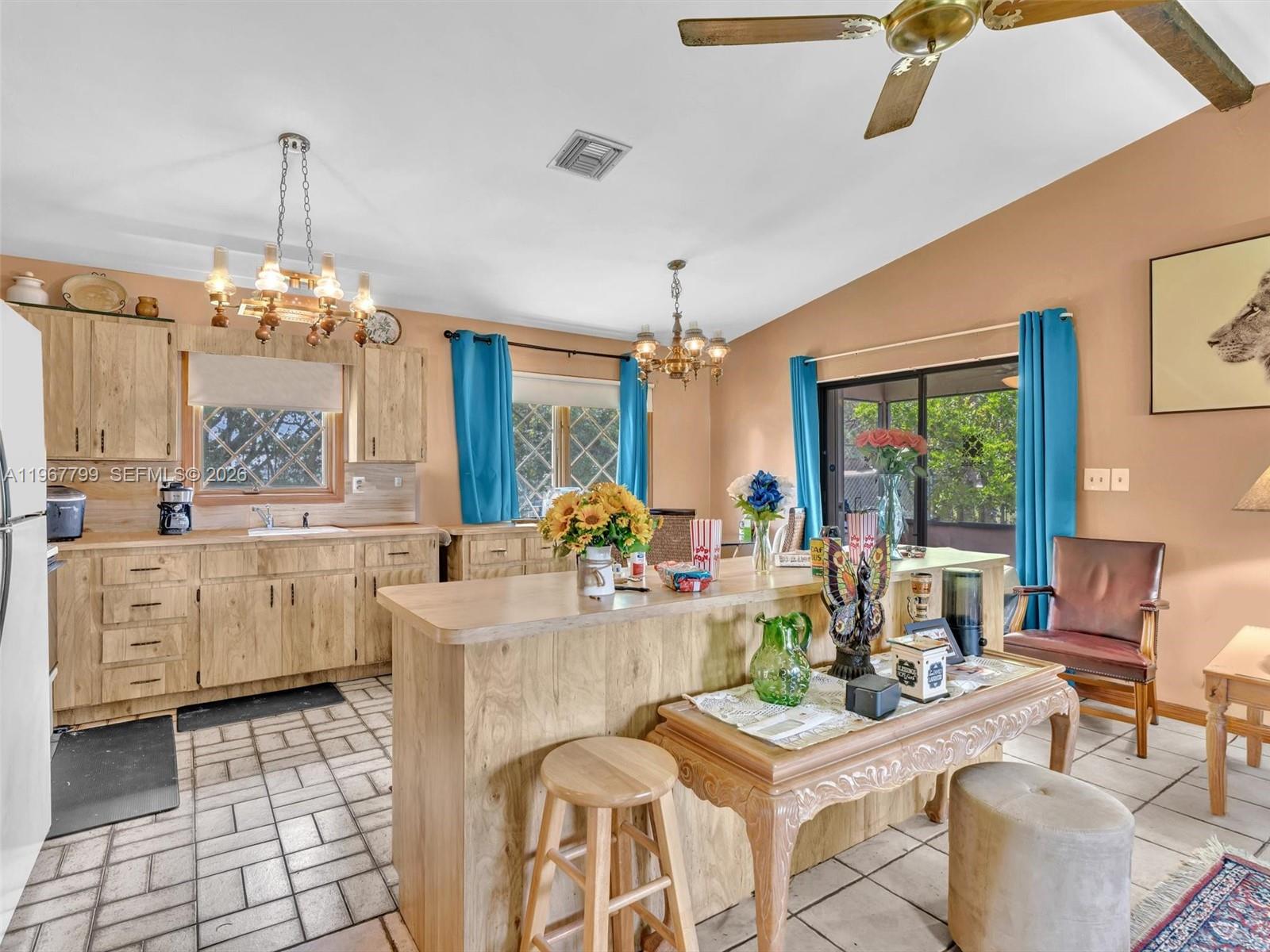 5310 SW 109th Ave, Davie FL 33328