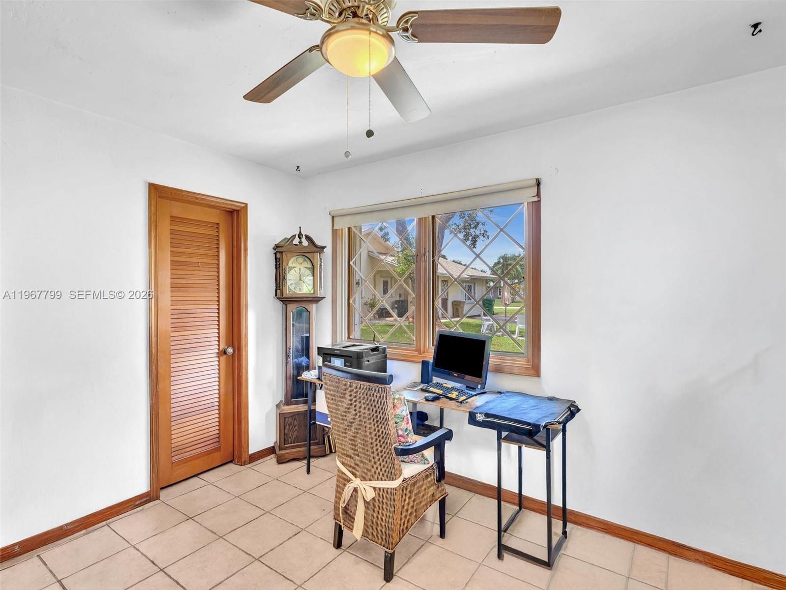 5310 SW 109th Ave, Davie FL 33328