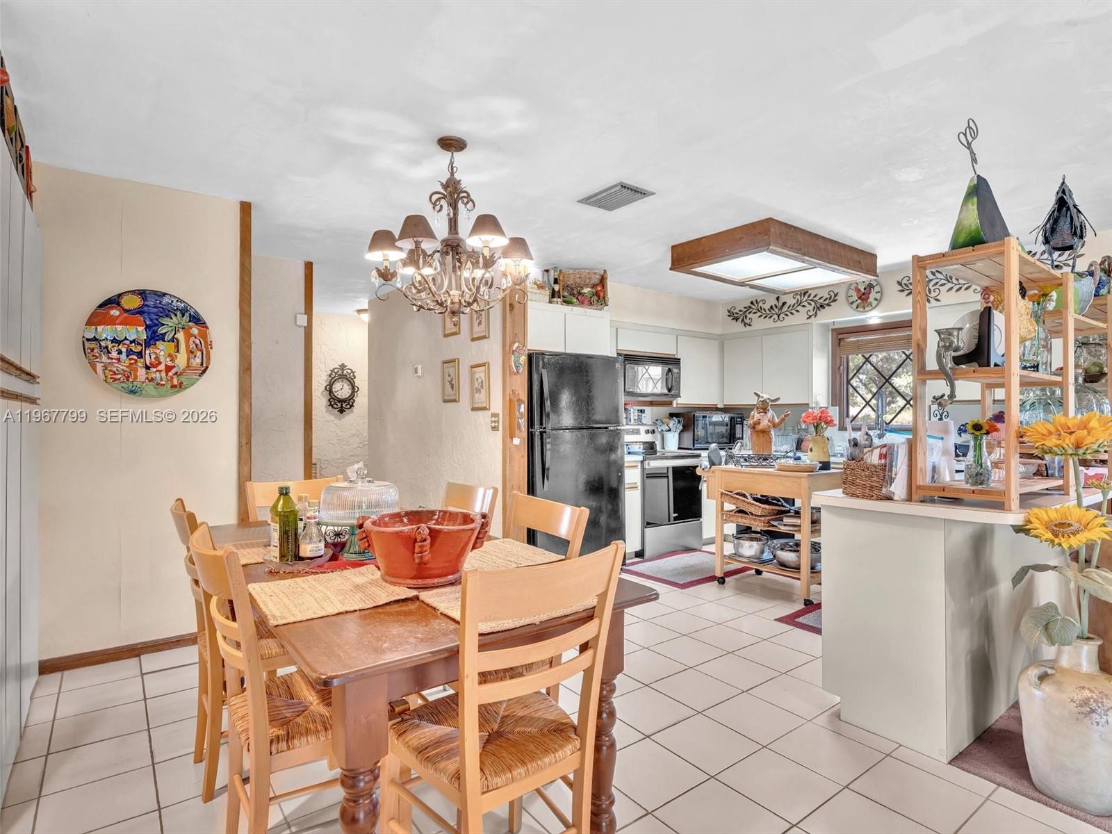 5310 SW 109th Ave, Davie FL 33328