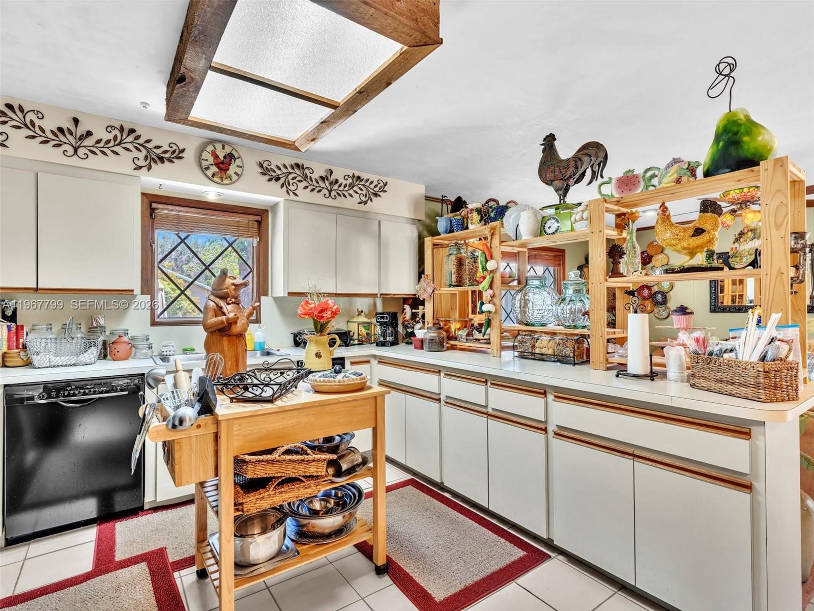 5310 SW 109th Ave, Davie FL 33328