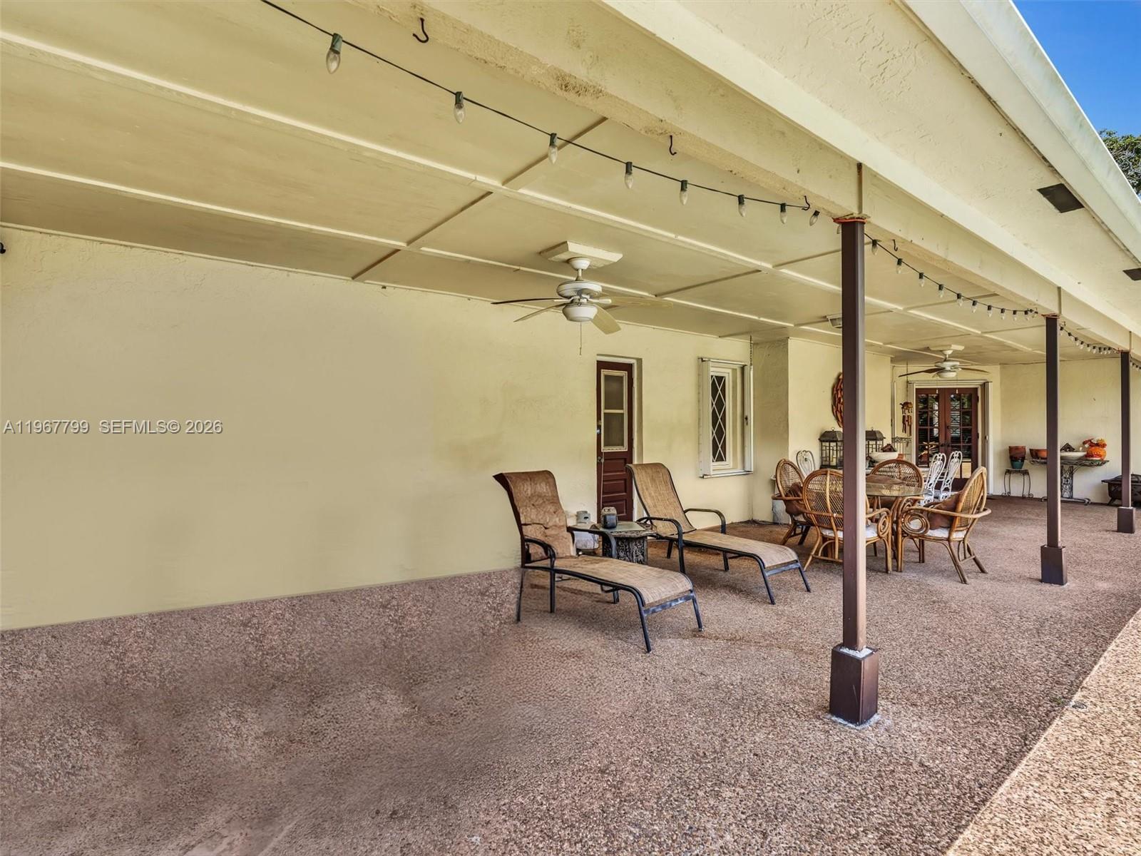 5310 SW 109th Ave, Davie FL 33328
