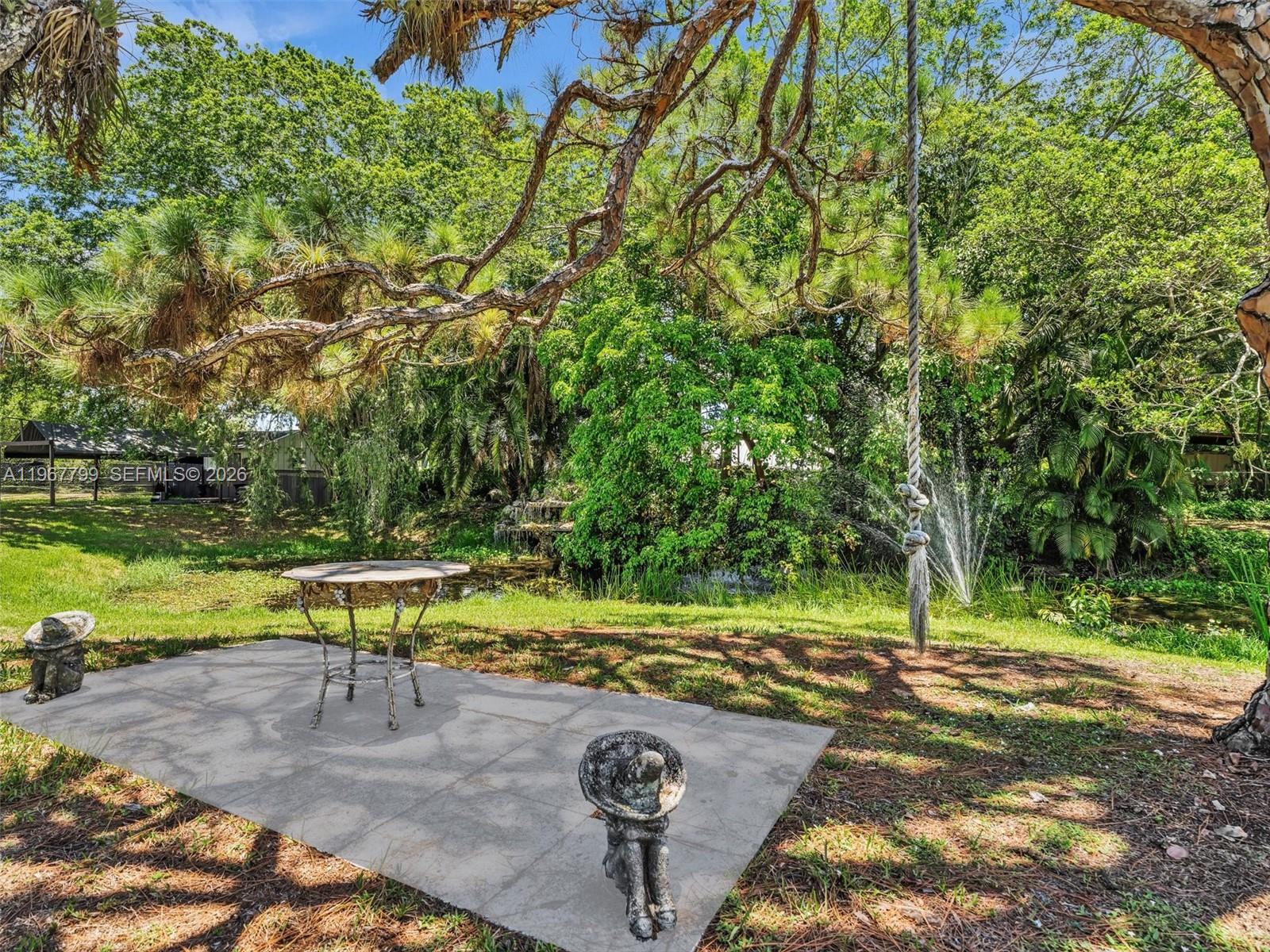 5310 SW 109th Ave, Davie FL 33328