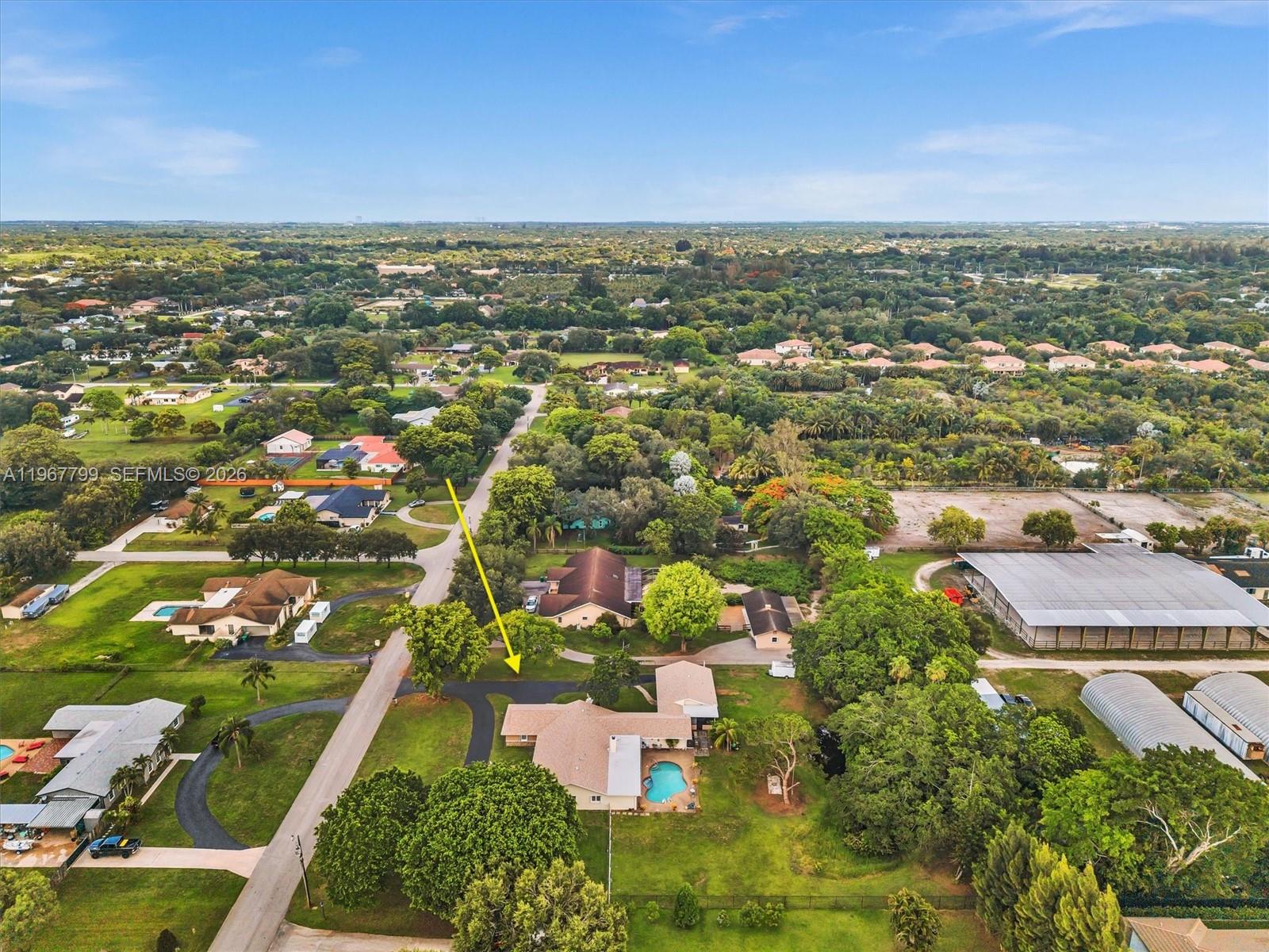 5310 SW 109th Ave, Davie FL 33328