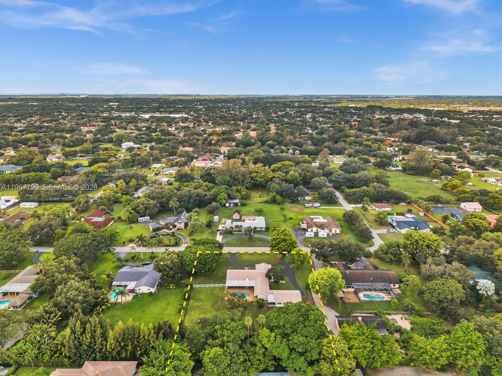 5310 SW 109th Ave, Davie FL 33328