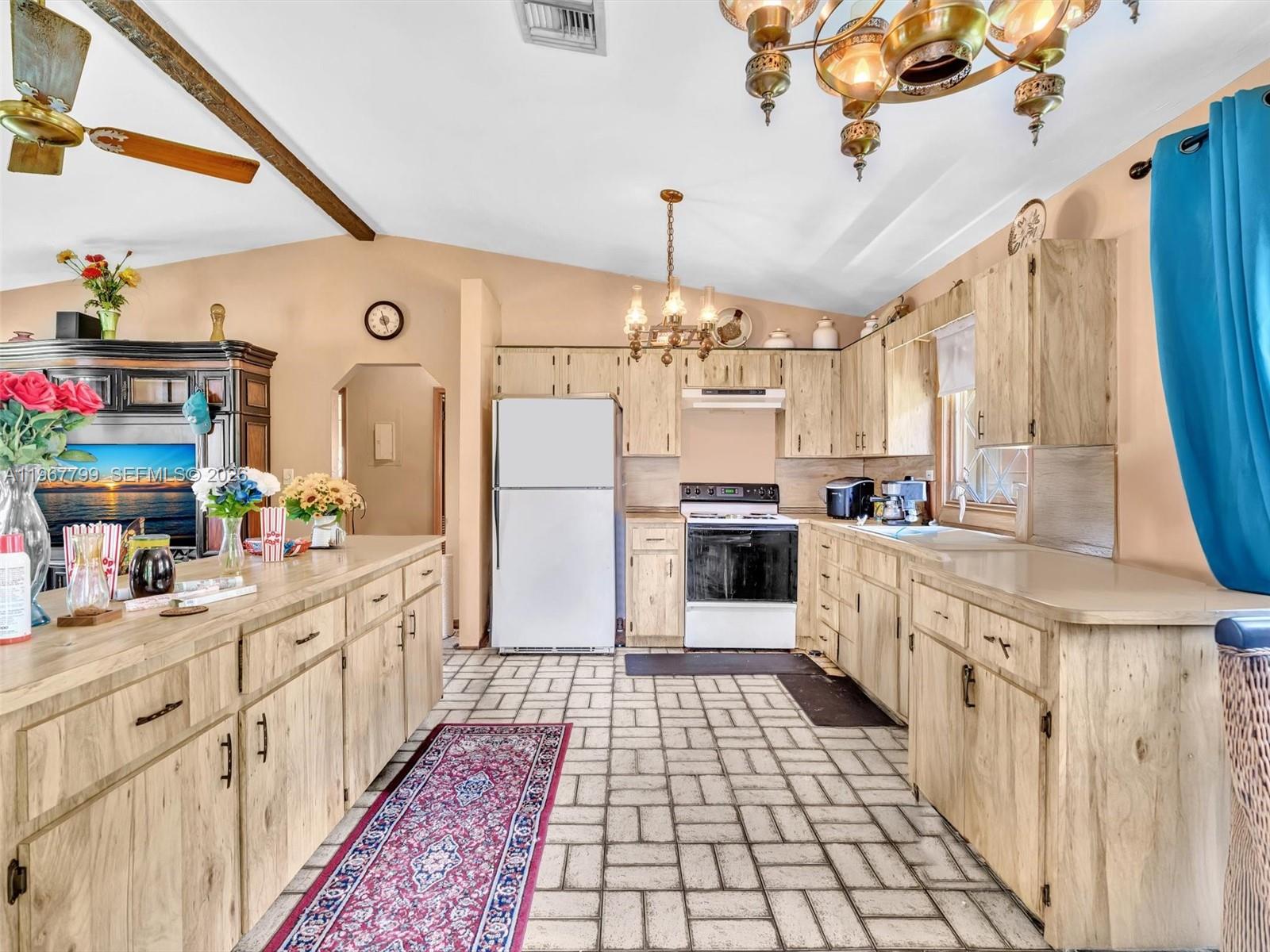 5310 SW 109th Ave, Davie FL 33328