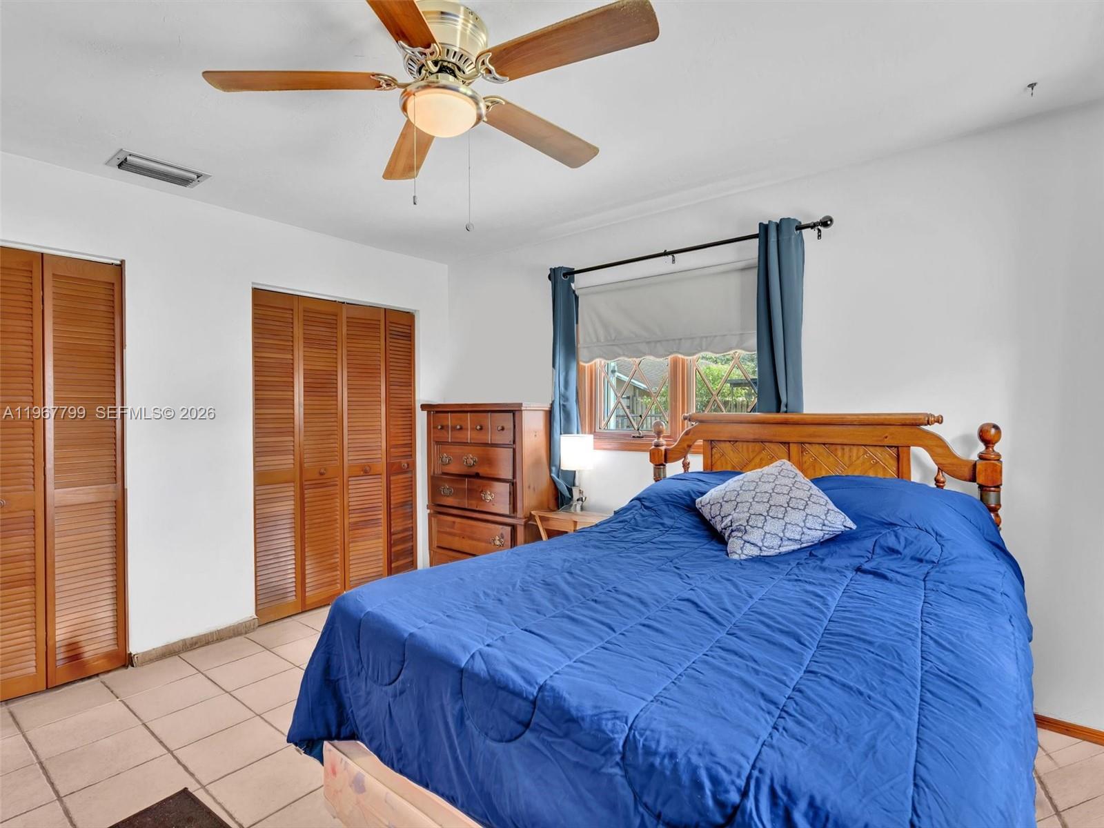 5310 SW 109th Ave, Davie FL 33328