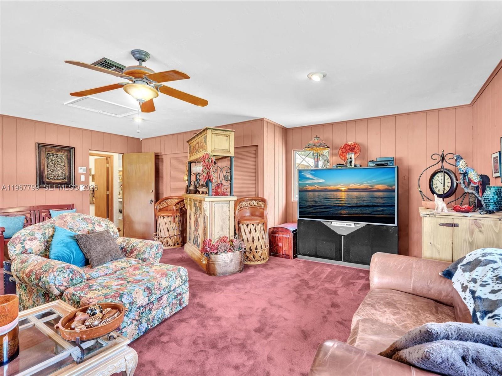 5310 SW 109th Ave, Davie FL 33328