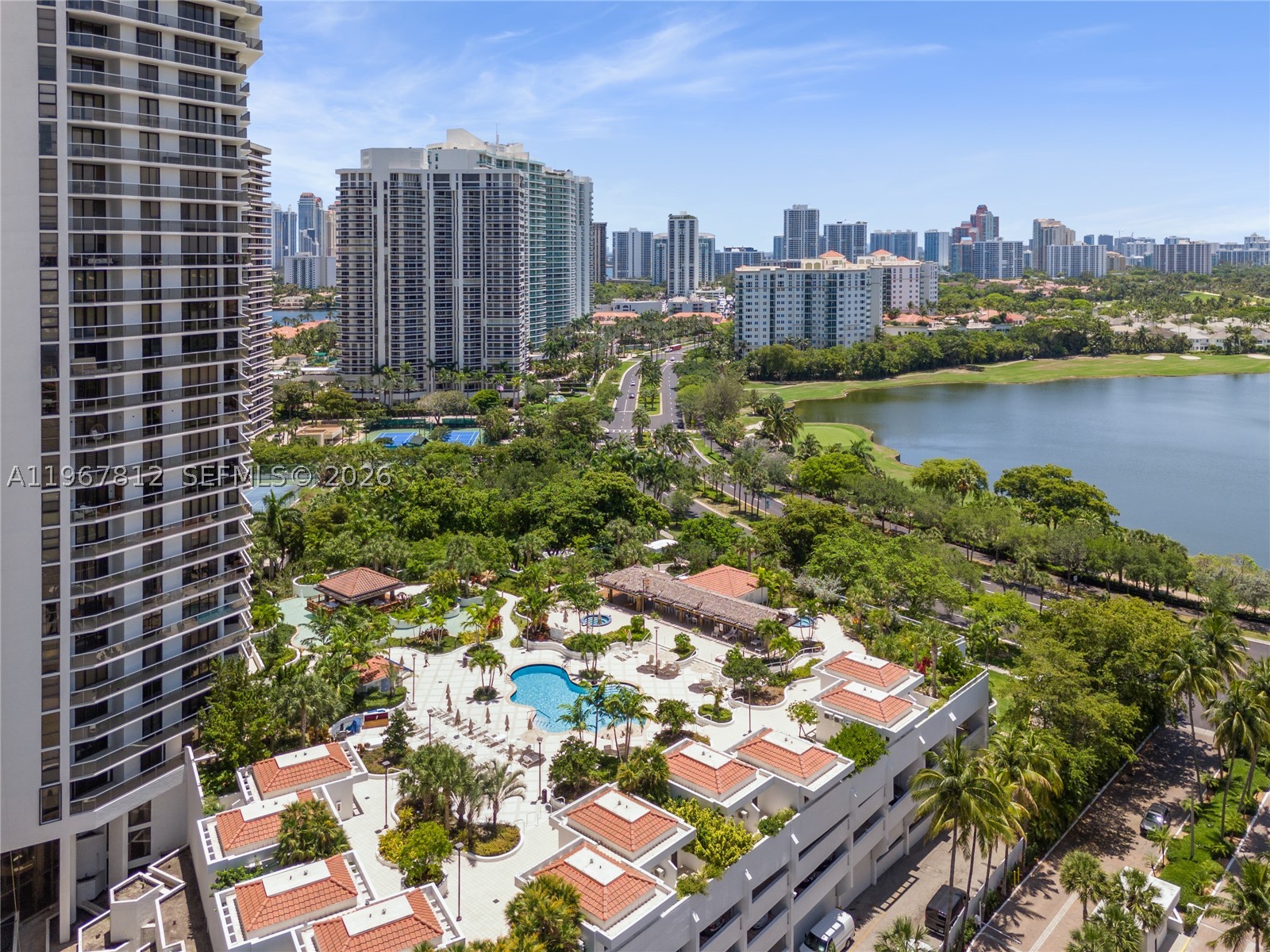 20281 E Country Club Dr #403, Aventura FL 33180