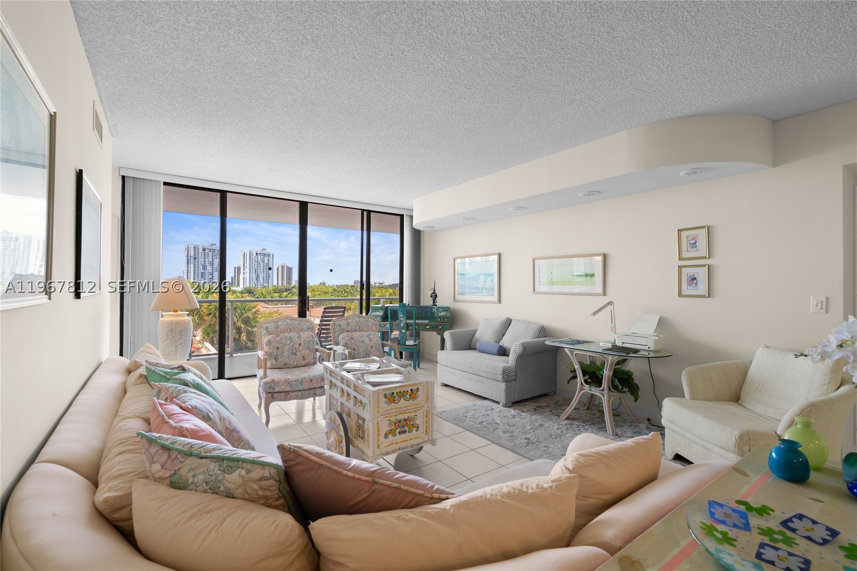 20281 E Country Club Dr #403, Aventura FL 33180