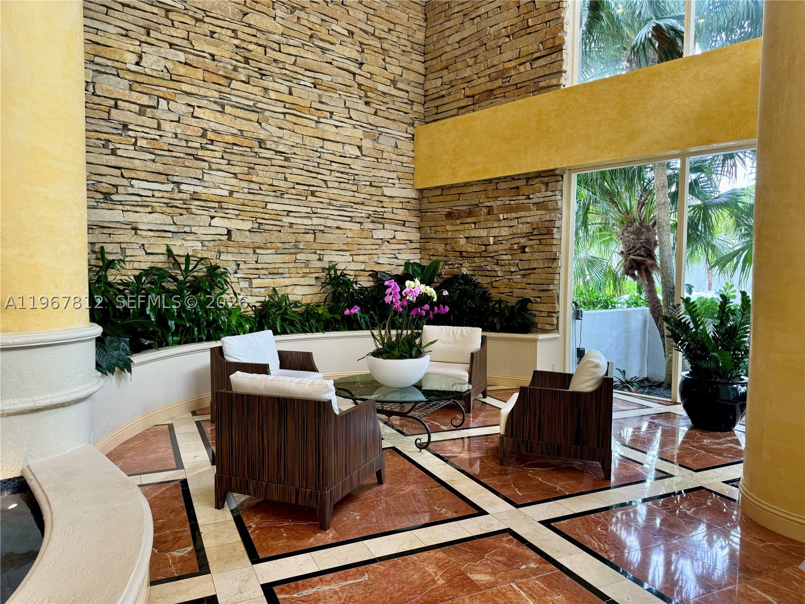 20281 E Country Club Dr #403, Aventura FL 33180