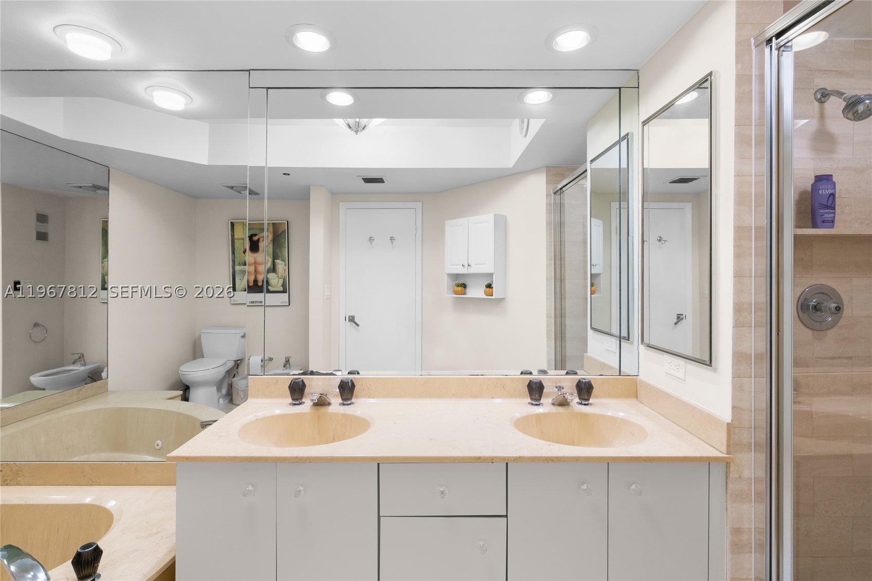 20281 E Country Club Dr #403, Aventura FL 33180