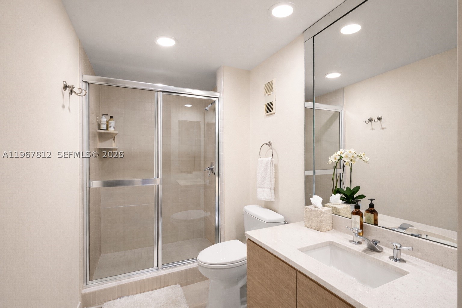 20281 E Country Club Dr #403, Aventura FL 33180
