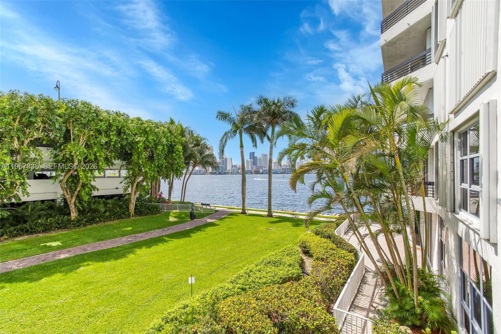 3530 Mystic Pointe Dr #2903, Aventura FL 33180