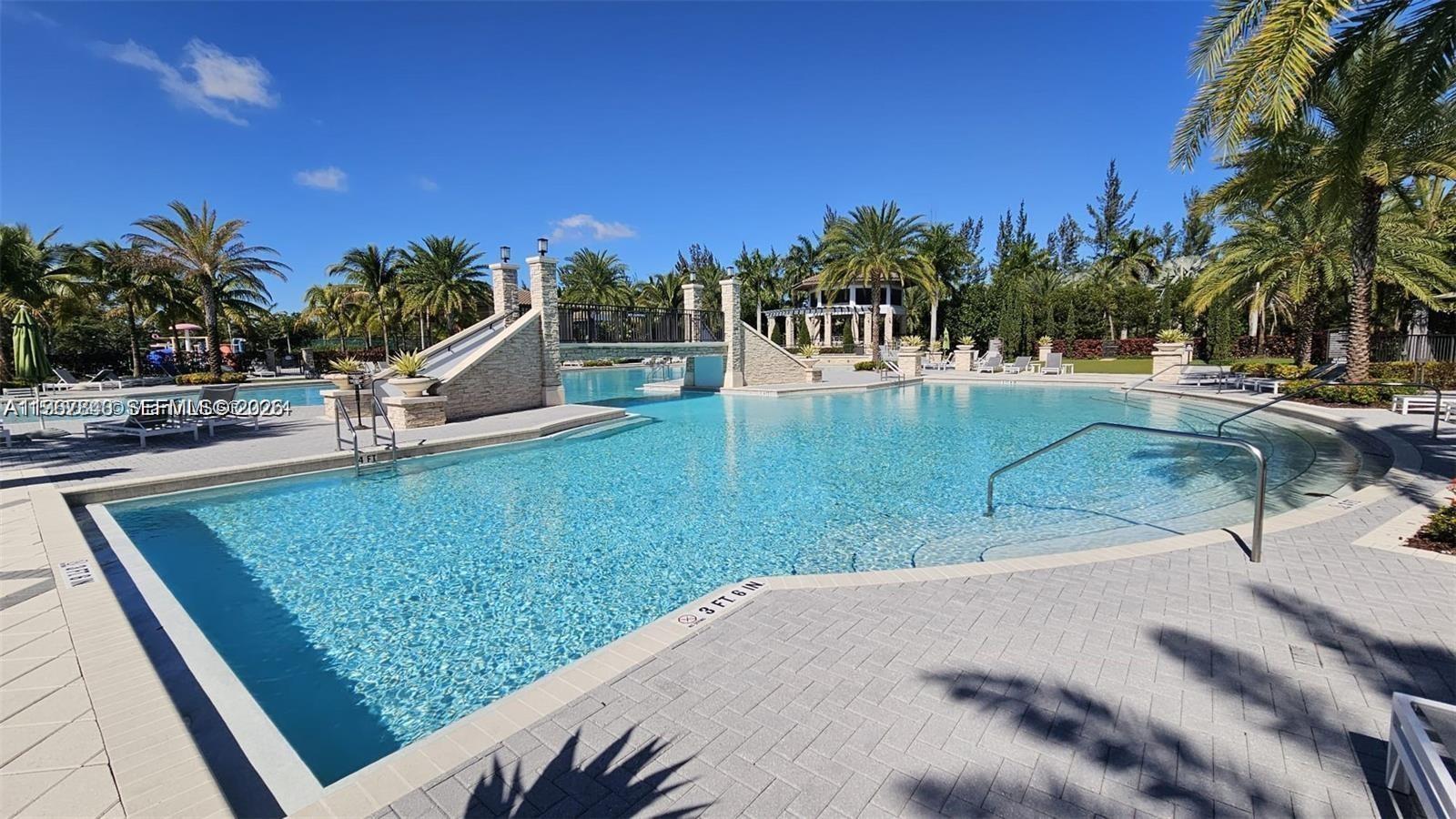 10376 NW 76th Ter, Doral FL 33178