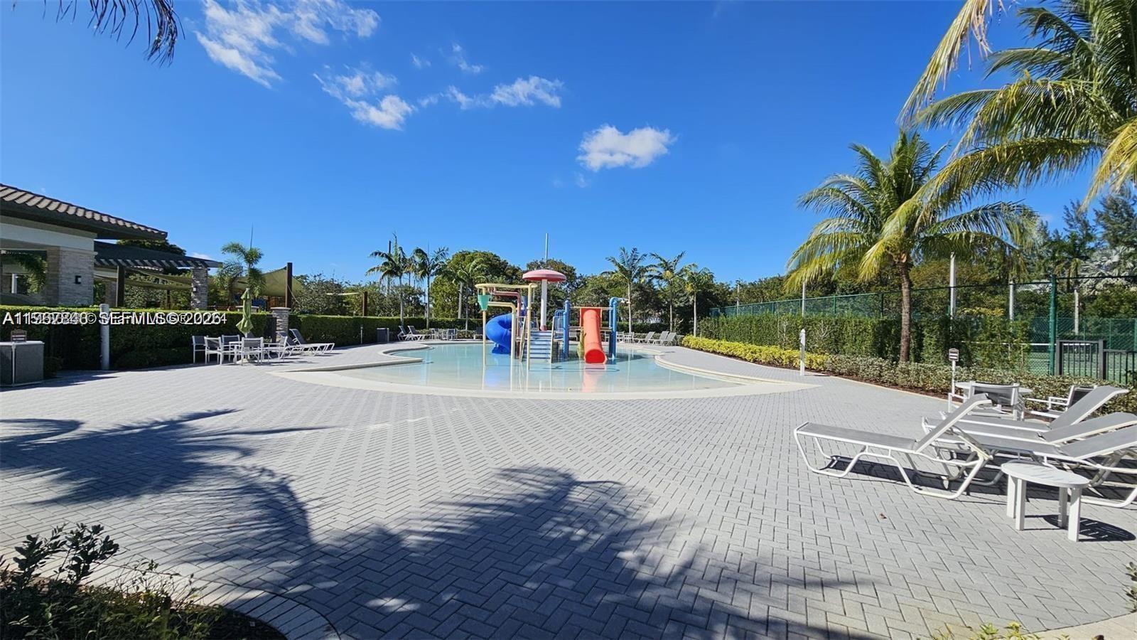 10376 NW 76th Ter, Doral FL 33178
