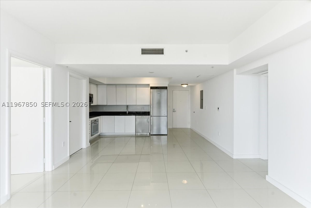 92 SW 3rd St #3804, Miami FL 33130
