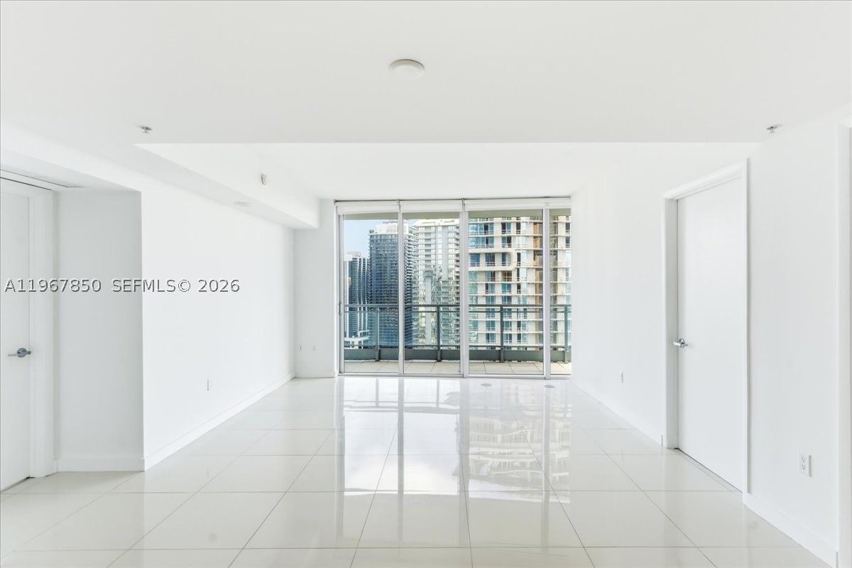 92 SW 3rd St #3804, Miami FL 33130