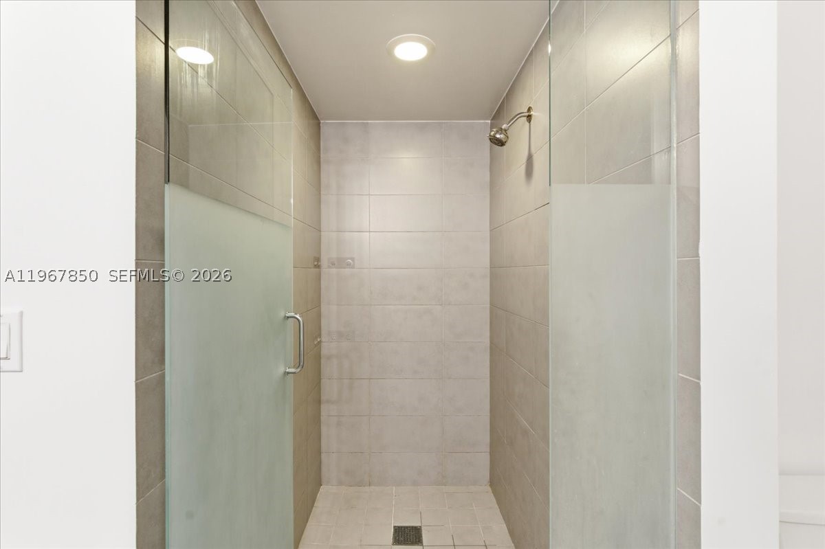 92 SW 3rd St #3804, Miami FL 33130