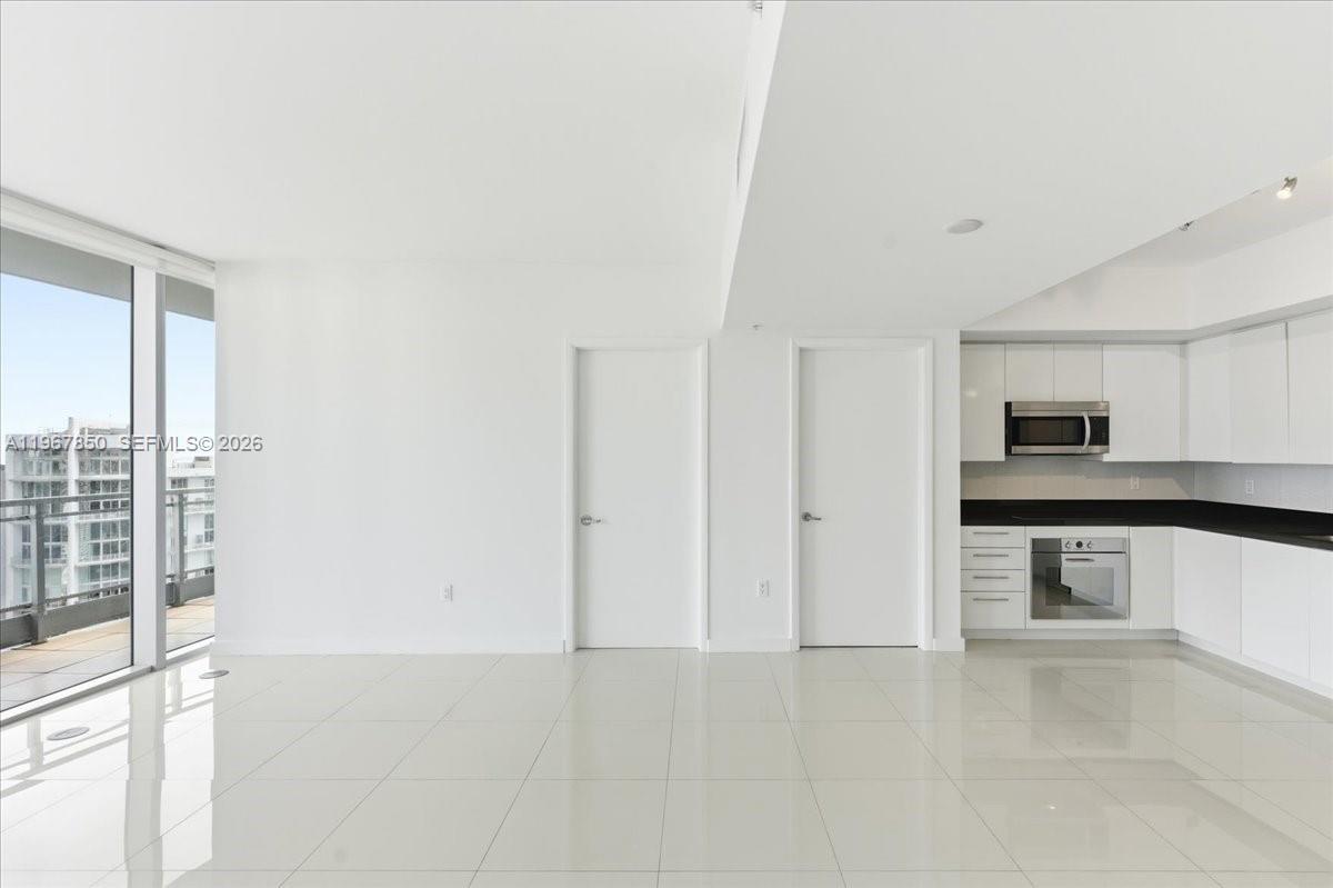 92 SW 3rd St #3804, Miami FL 33130