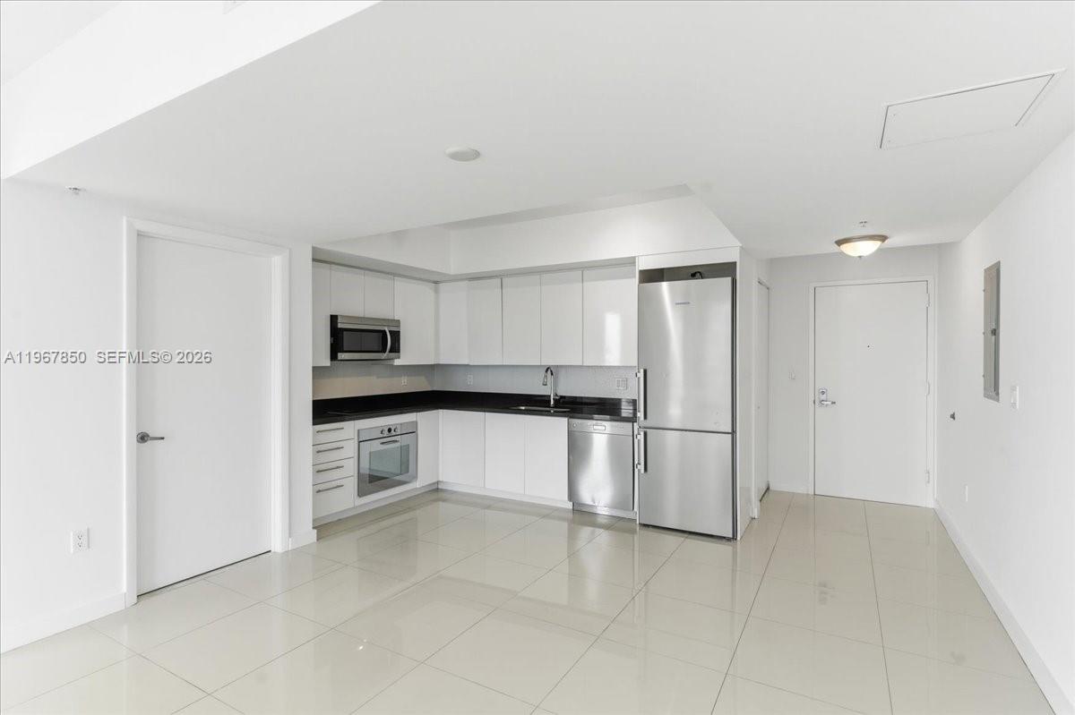 92 SW 3rd St #3804, Miami FL 33130