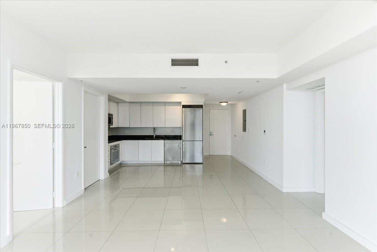 92 SW 3rd St #3804, Miami FL 33130