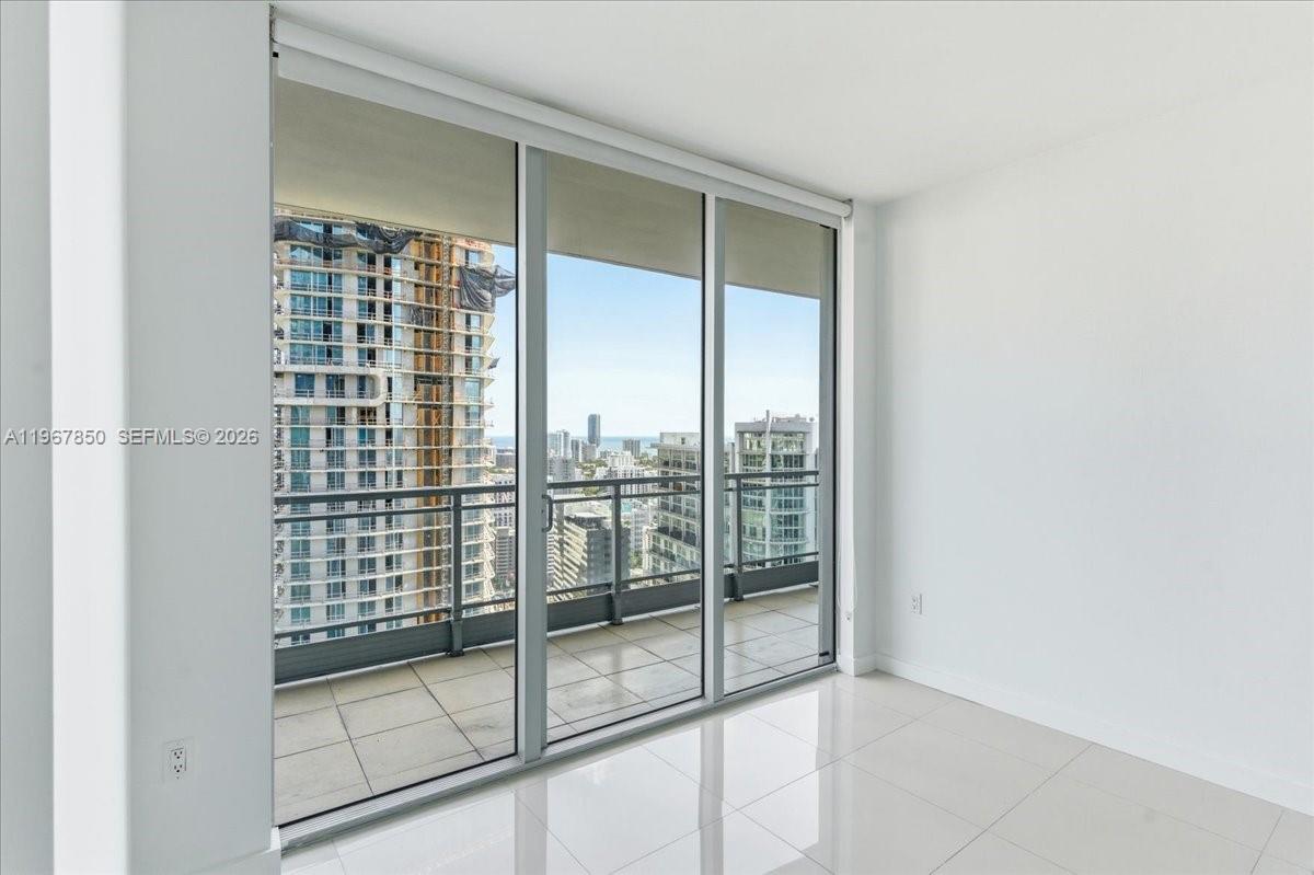 92 SW 3rd St #3804, Miami FL 33130