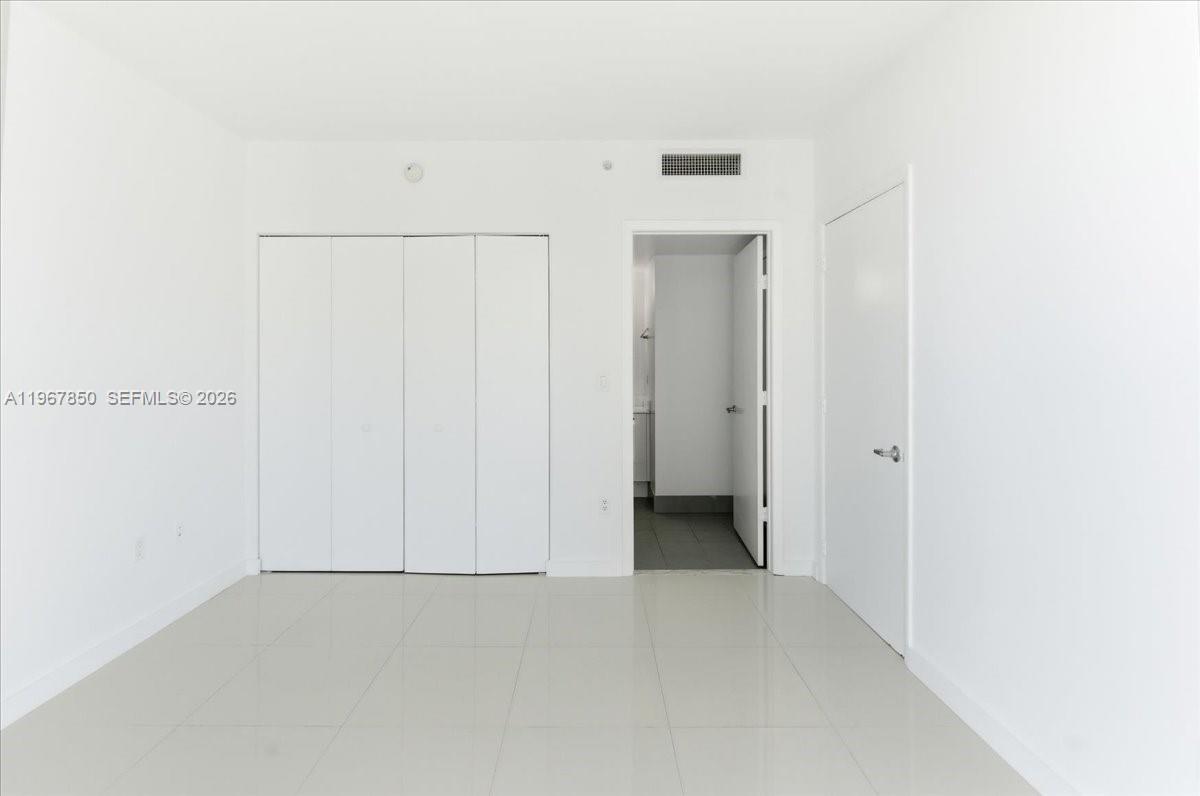 92 SW 3rd St #3804, Miami FL 33130