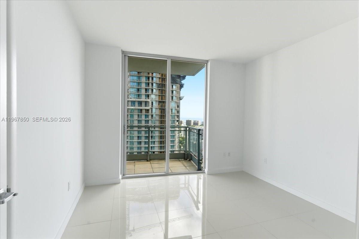 92 SW 3rd St #3804, Miami FL 33130