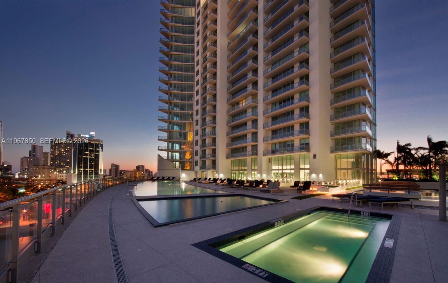 92 SW 3rd St #3804, Miami FL 33130