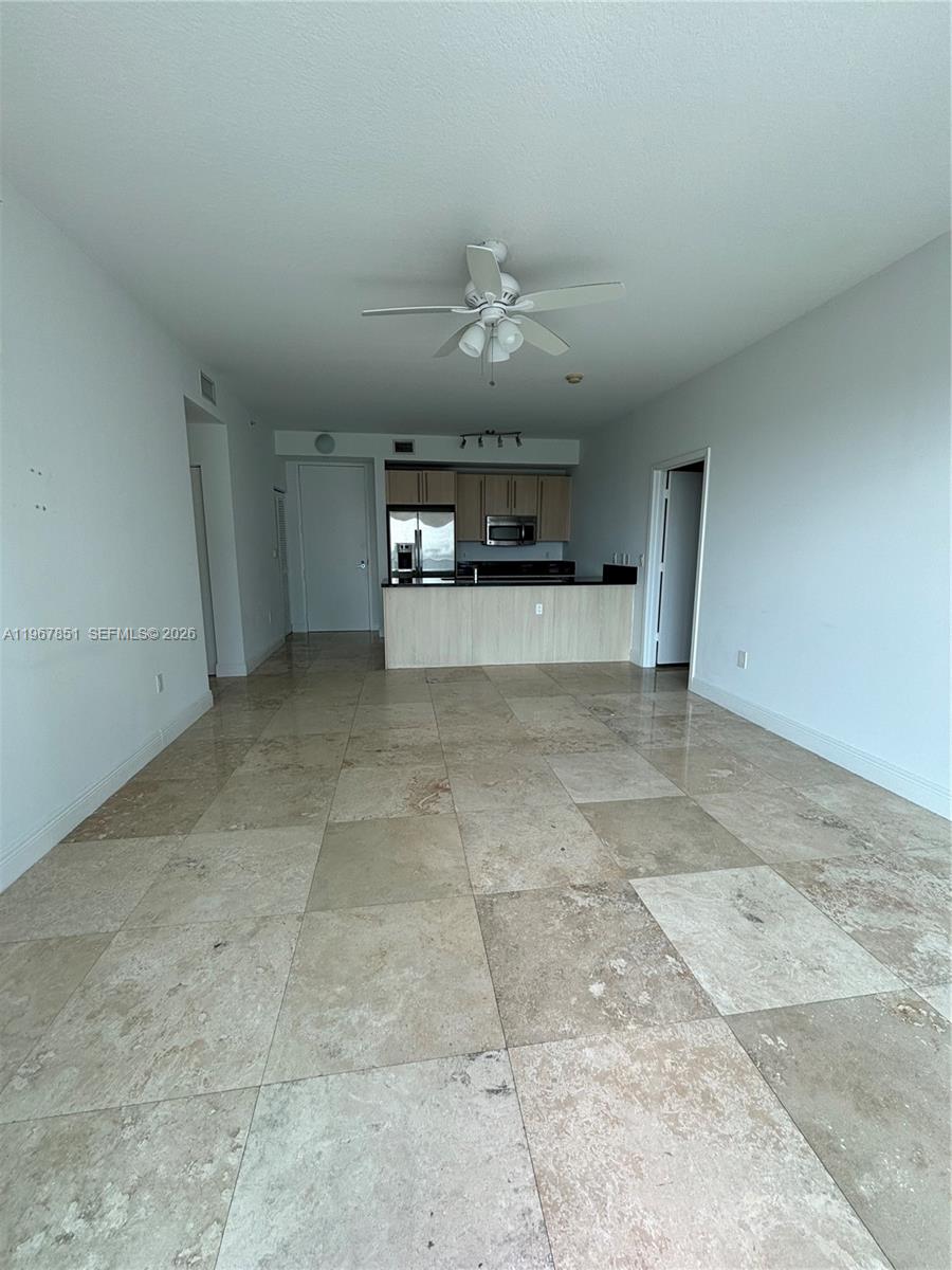 79 SW 12th St #2703-S, Miami FL 33130