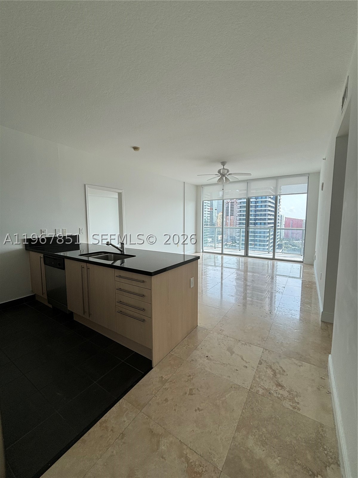 79 SW 12th St #2703-S, Miami FL 33130