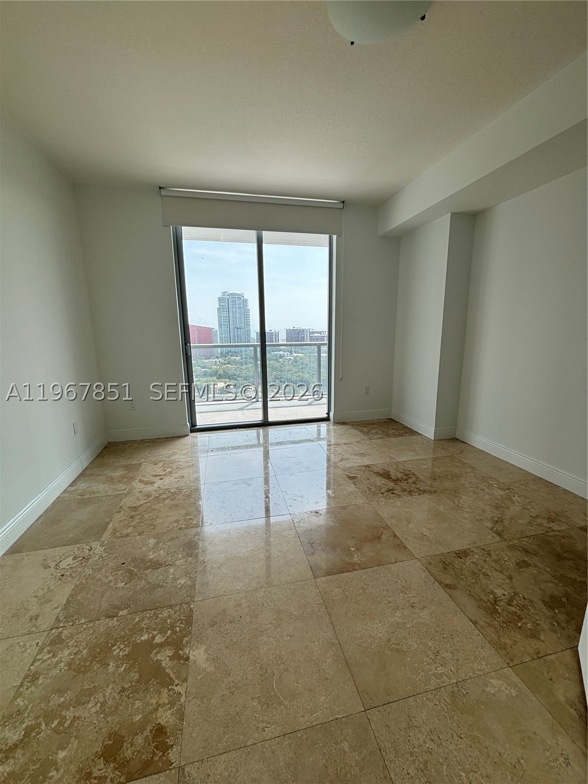 79 SW 12th St #2703-S, Miami FL 33130