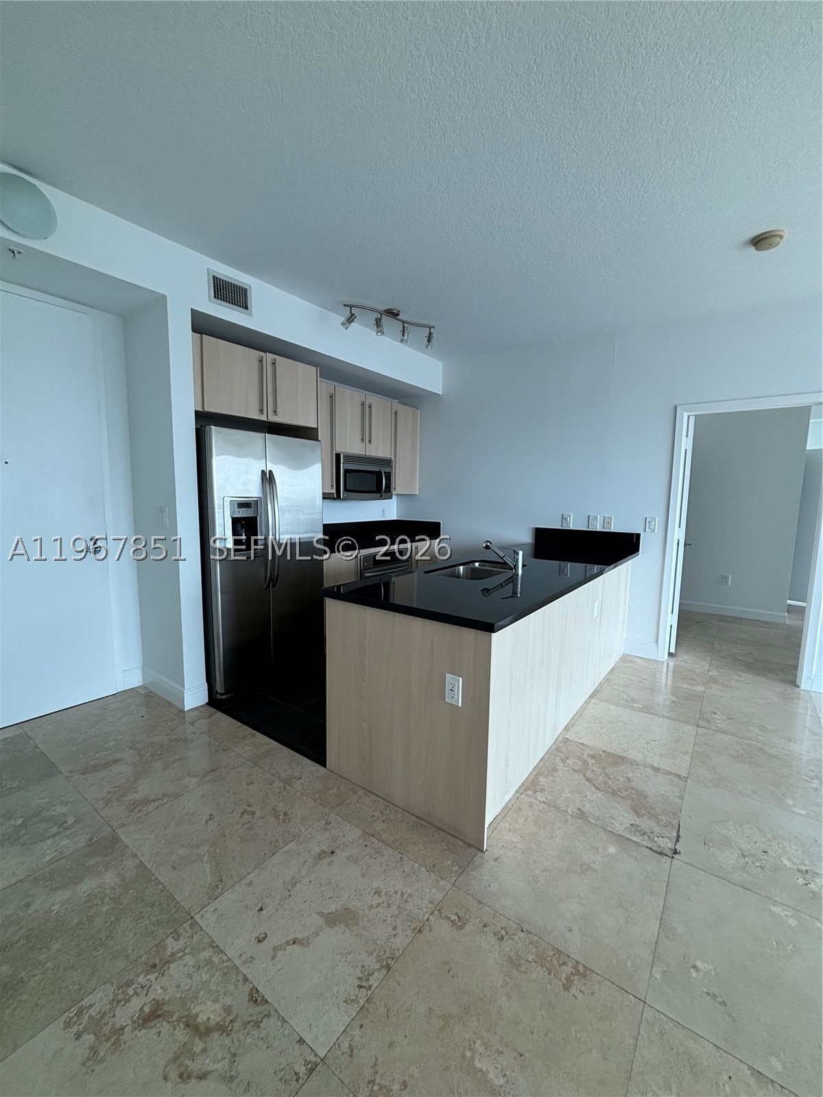 79 SW 12th St #2703-S, Miami FL 33130
