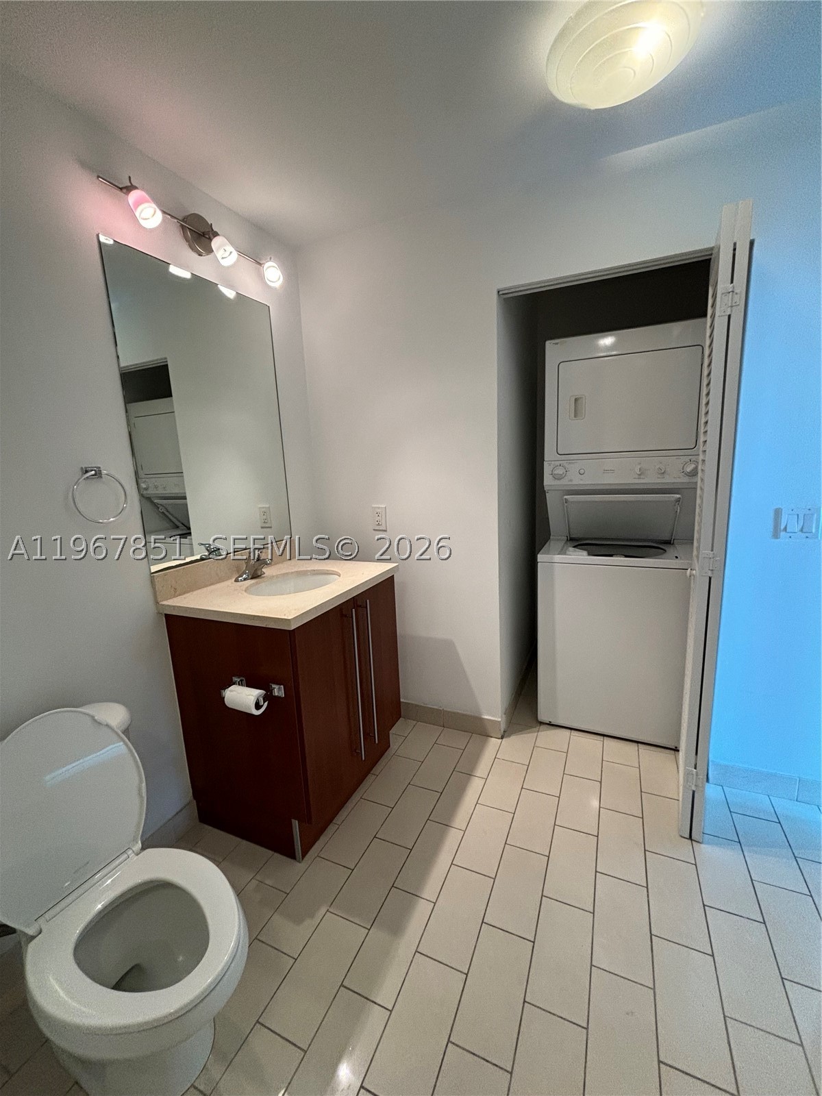 79 SW 12th St #2703-S, Miami FL 33130