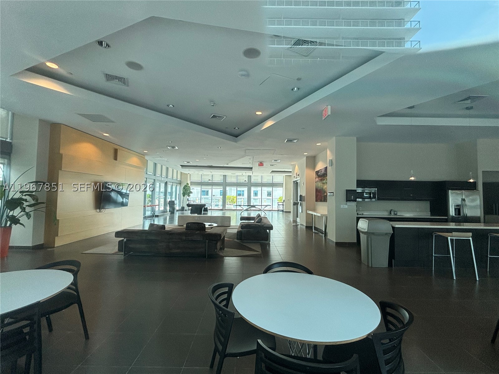 79 SW 12th St #2703-S, Miami FL 33130