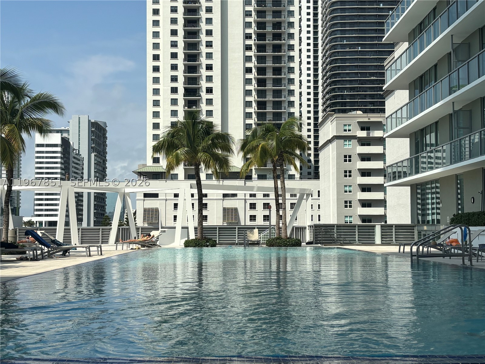 79 SW 12th St #2703-S, Miami FL 33130