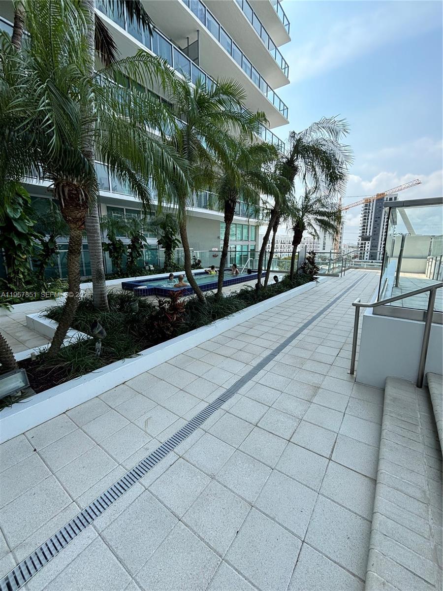 79 SW 12th St #2703-S, Miami FL 33130