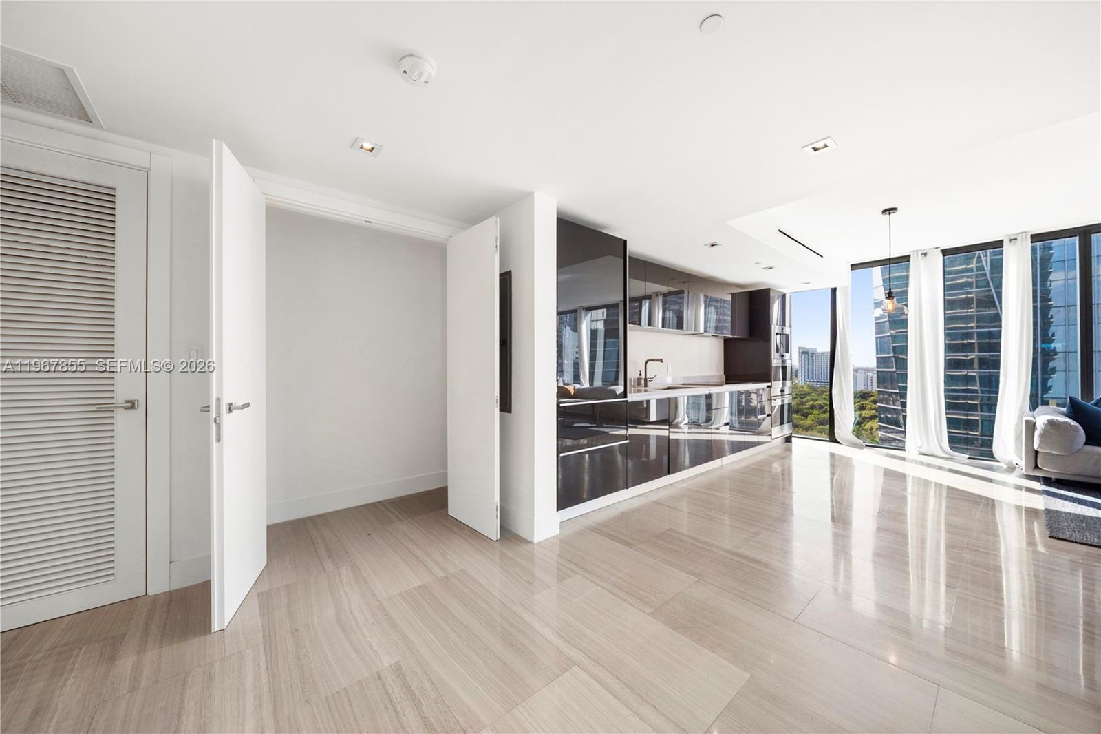 1451 Brickell Ave #1406, Miami FL 33131