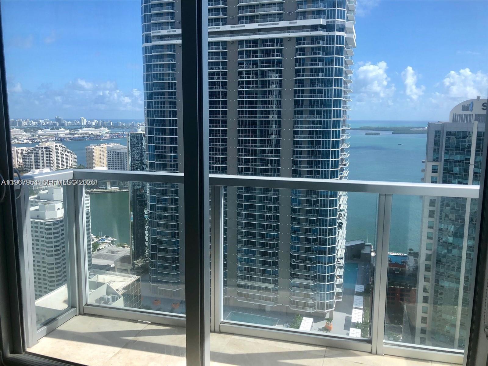 1060 Brickell Ave #3807, Miami FL 33131