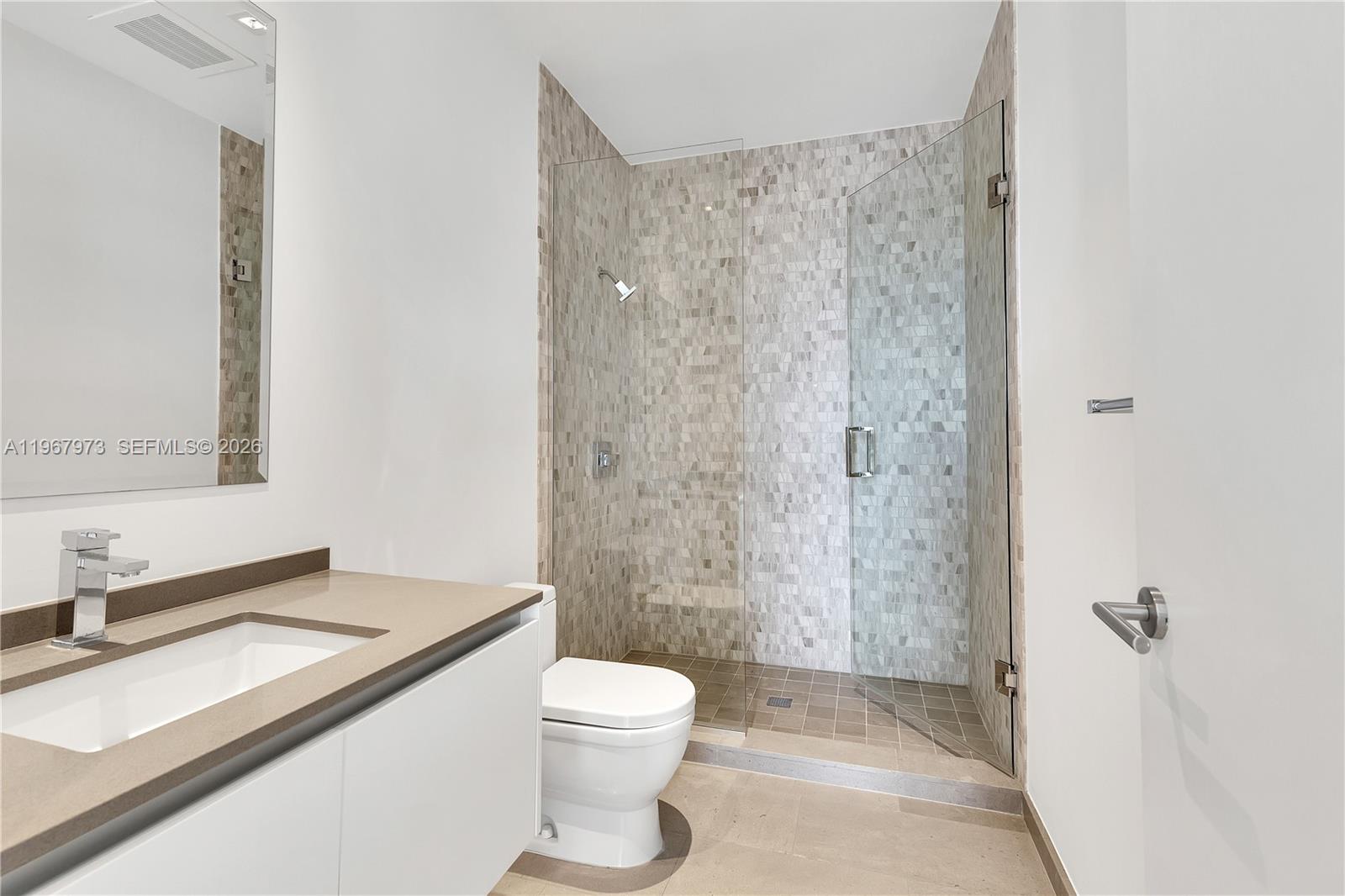 68 SE 6th St #4110, Miami FL 33131