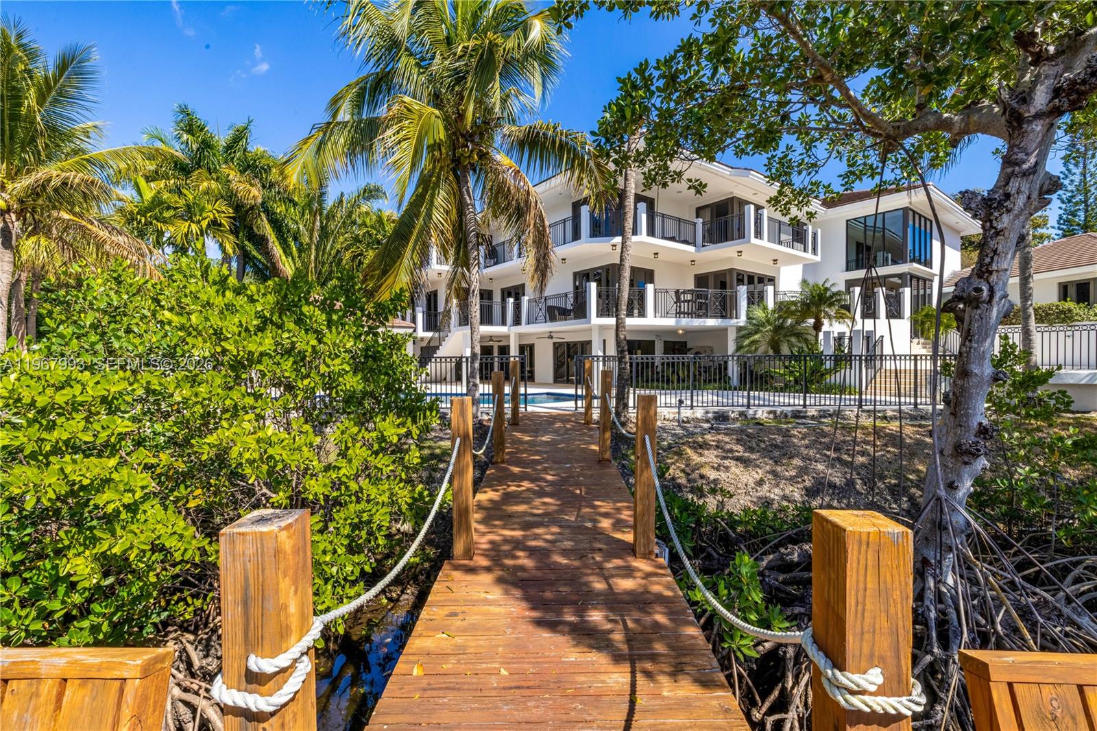 460 Costanera Rd, Coral Gables FL 33143