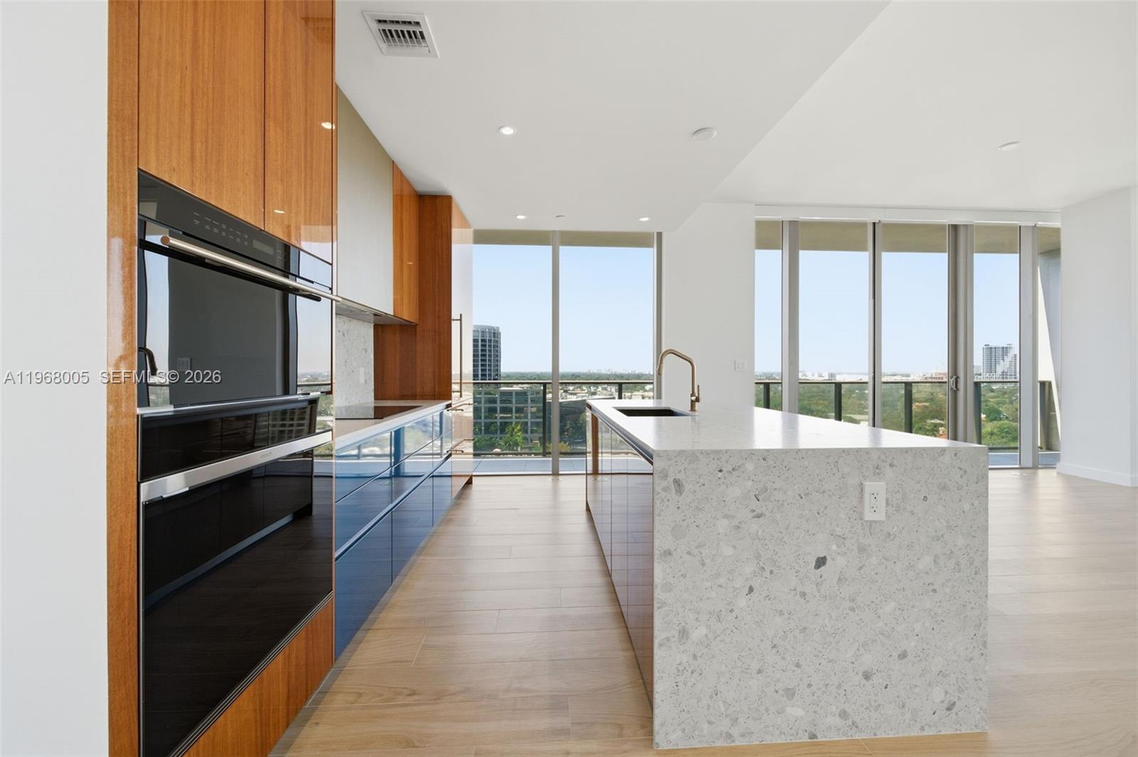 2678 Tigertail Ave #1501, Miami FL 33133