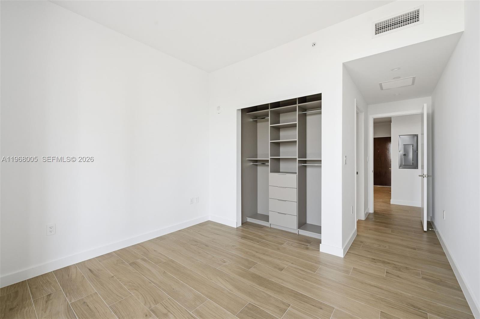 2678 Tigertail Ave #1501, Miami FL 33133