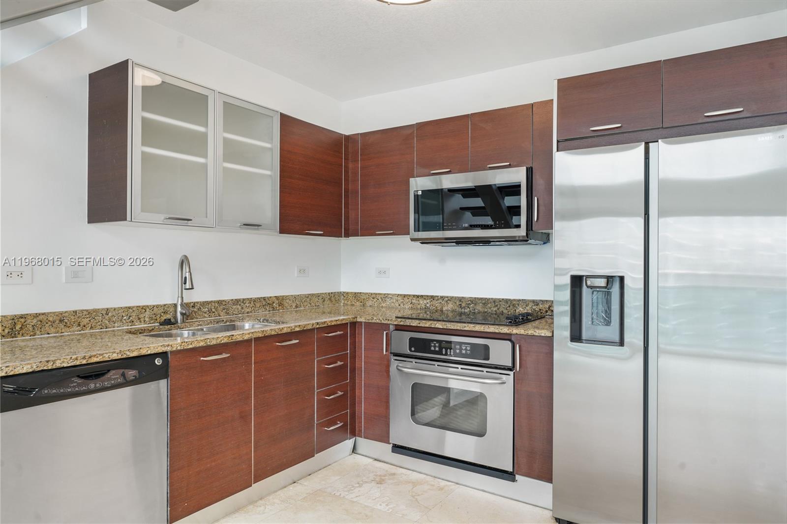 41 SE 5th St #1514, Miami FL 33131