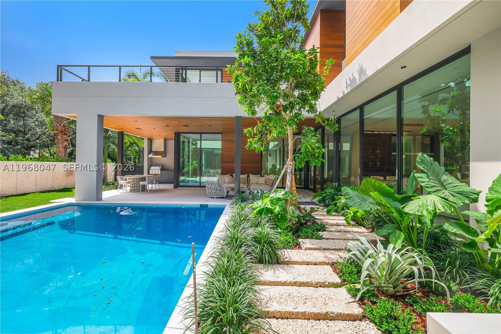 2497 Abaco Ave, Miami FL 33133