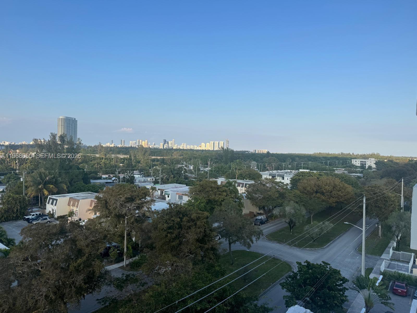 2020 NE 135th St #811, North Miami FL 33181