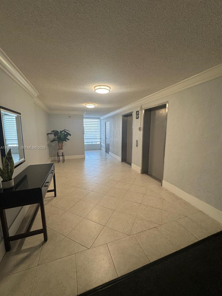 2020 NE 135th St #811, North Miami FL 33181