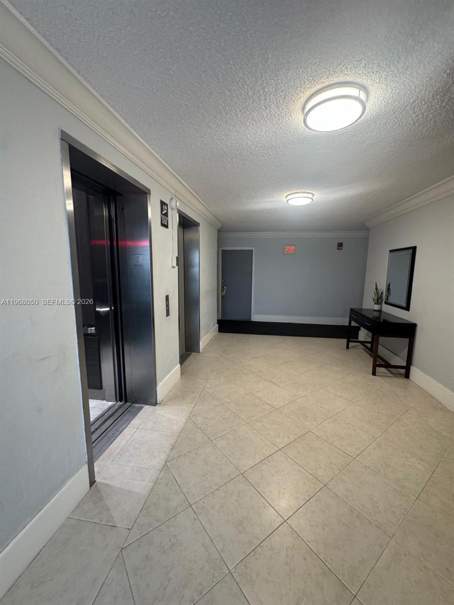 2020 NE 135th St #811, North Miami FL 33181