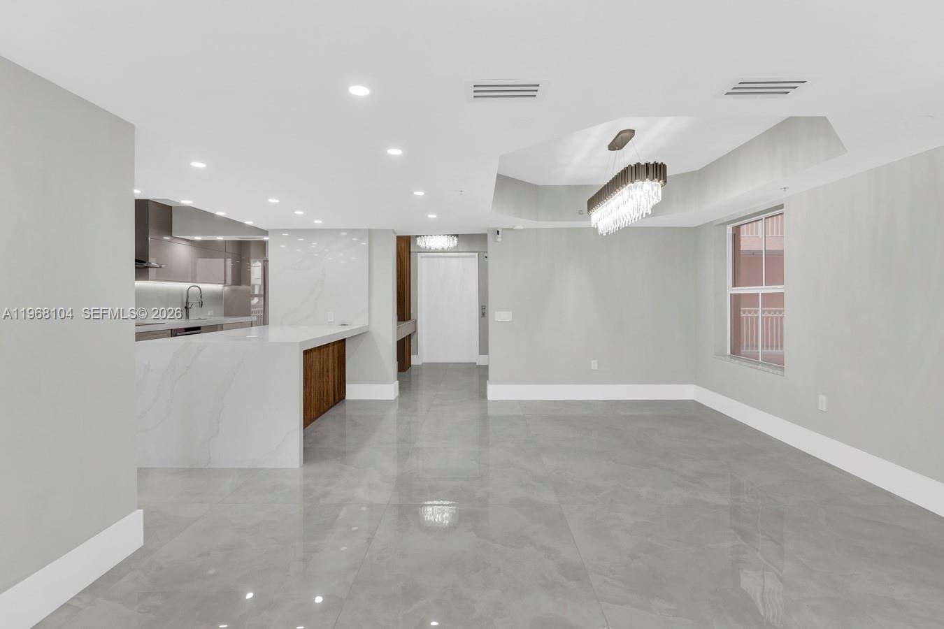 2051 SE 3rd St #406, Deerfield Beach FL 33441