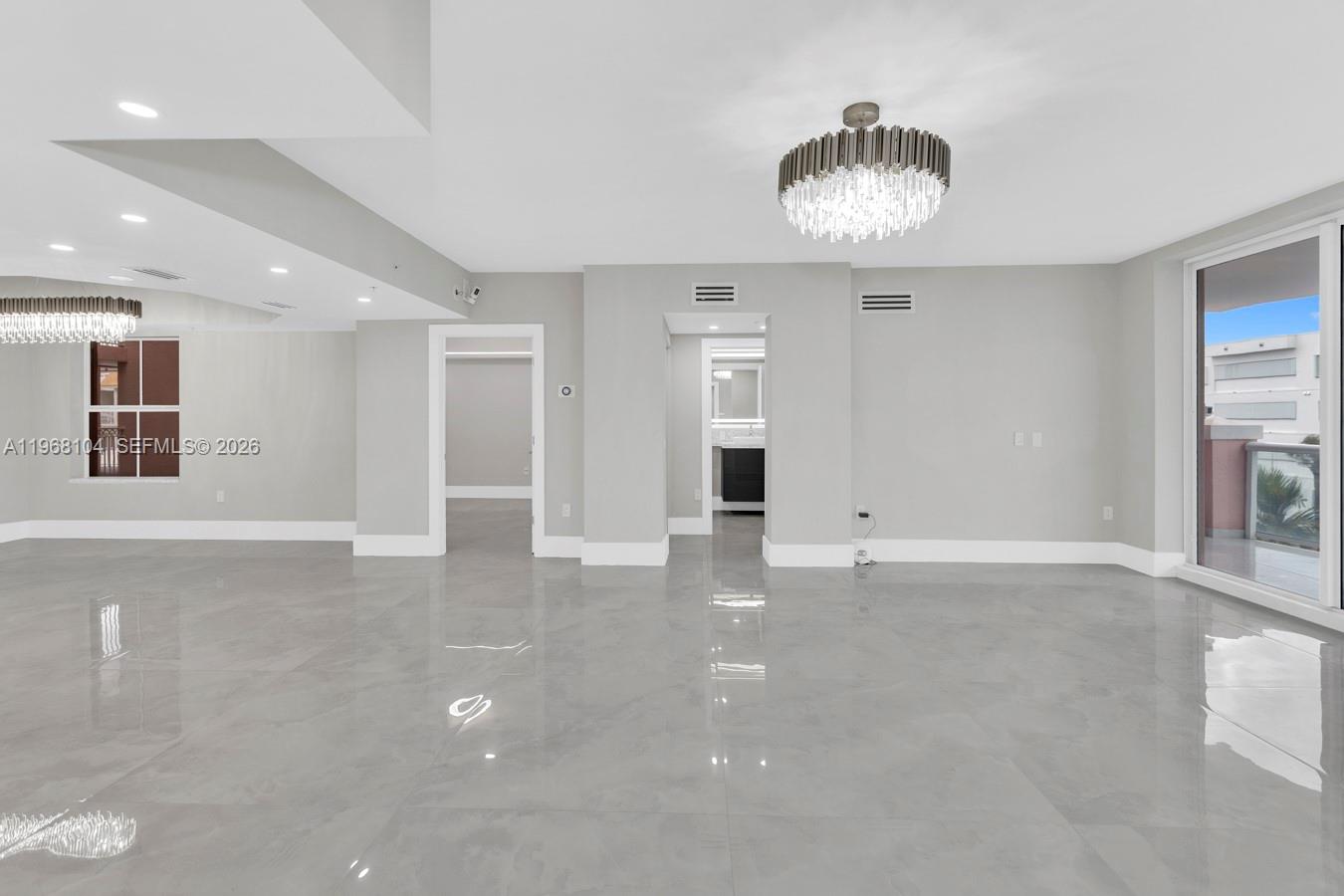 2051 SE 3rd St #406, Deerfield Beach FL 33441